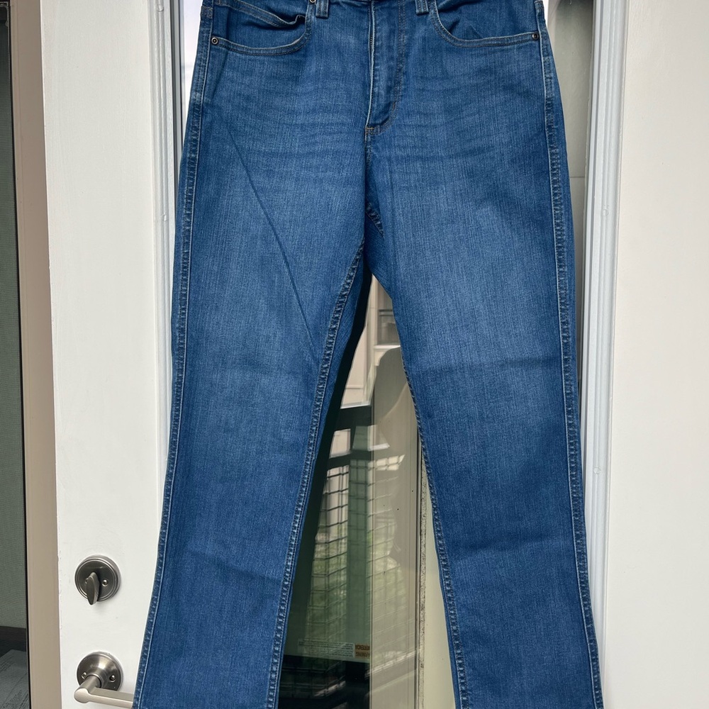 Kirkland Signature Men's Slim Straight Blue Jeans